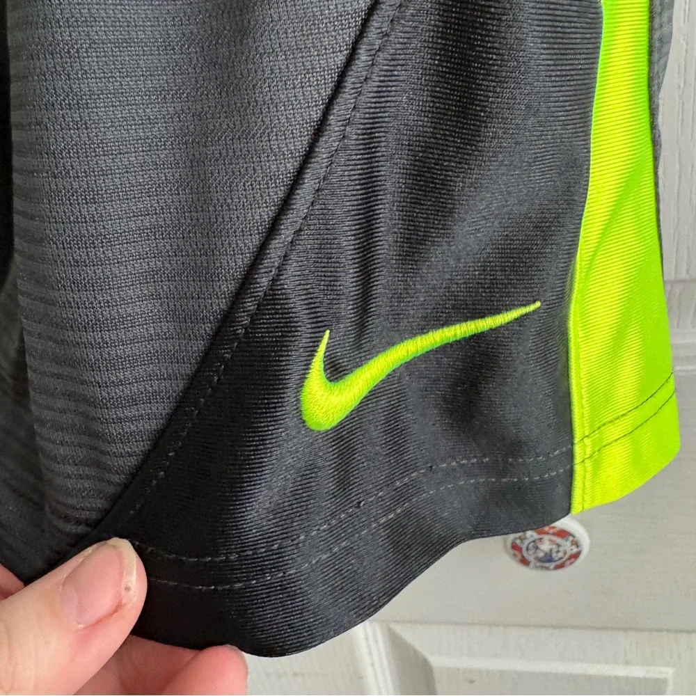 Nike layup 2.0 black volt basketball shorts‎ size large